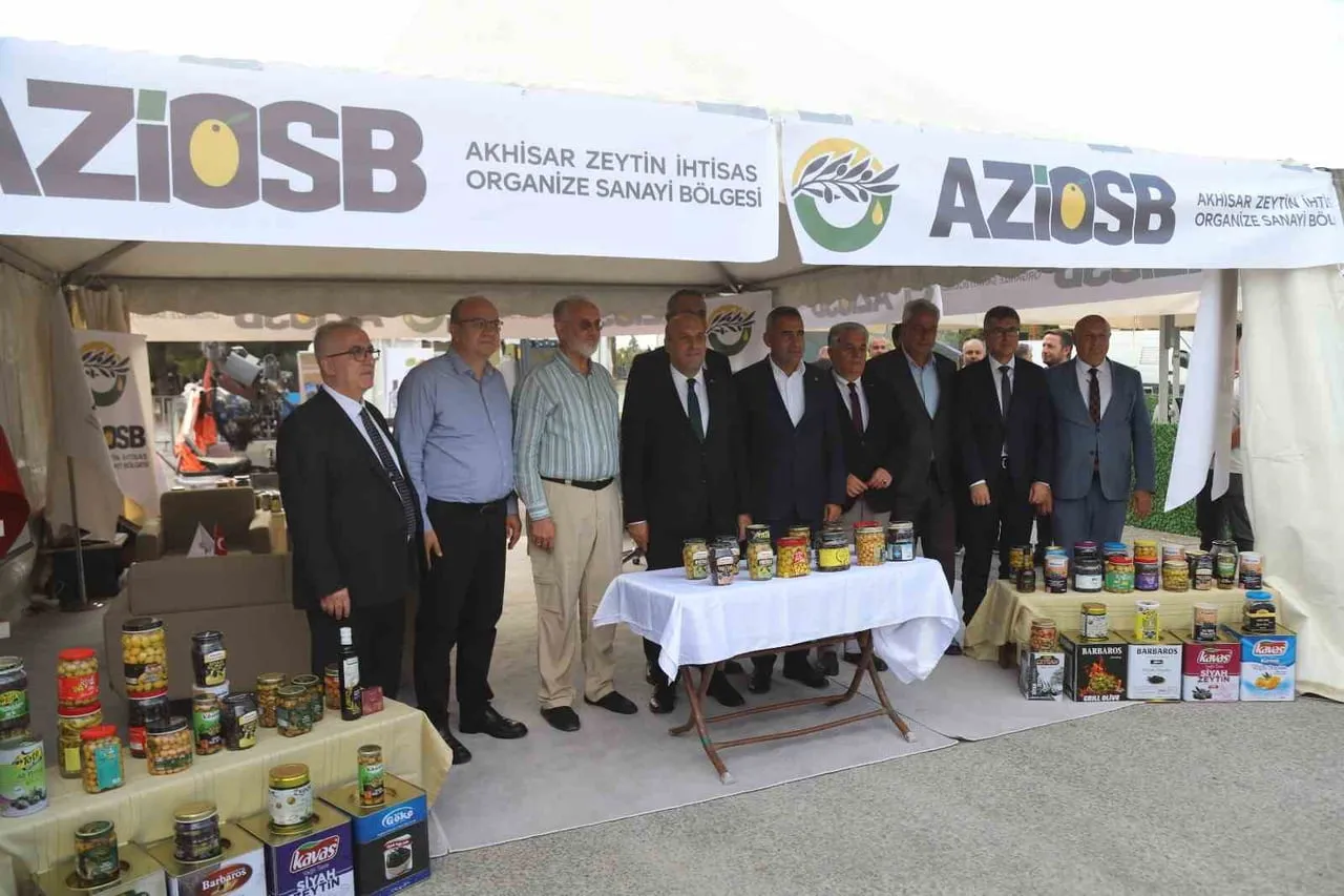 MANİSA'NIN AKHİSAR İLÇESİNDE İLK KEZ DÜZENLENEN TARIM VE ZEYTİNCİLİK FUARI, 4 GÜNÜN ARDINDAN SONA...