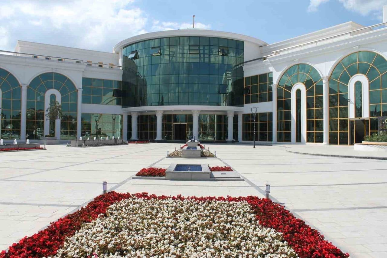 SAKARYA SERDİVAN İLÇESİ BELEDİYE BİNASI