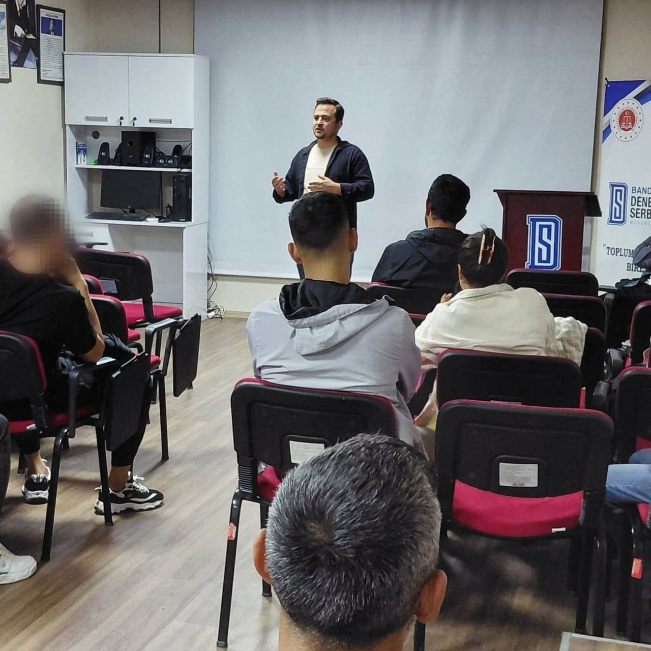 BANDIRMA'DA YÜKÜMLÜLÜLERE İŞKUR'DAN İSTİHDAM DESTEĞİ