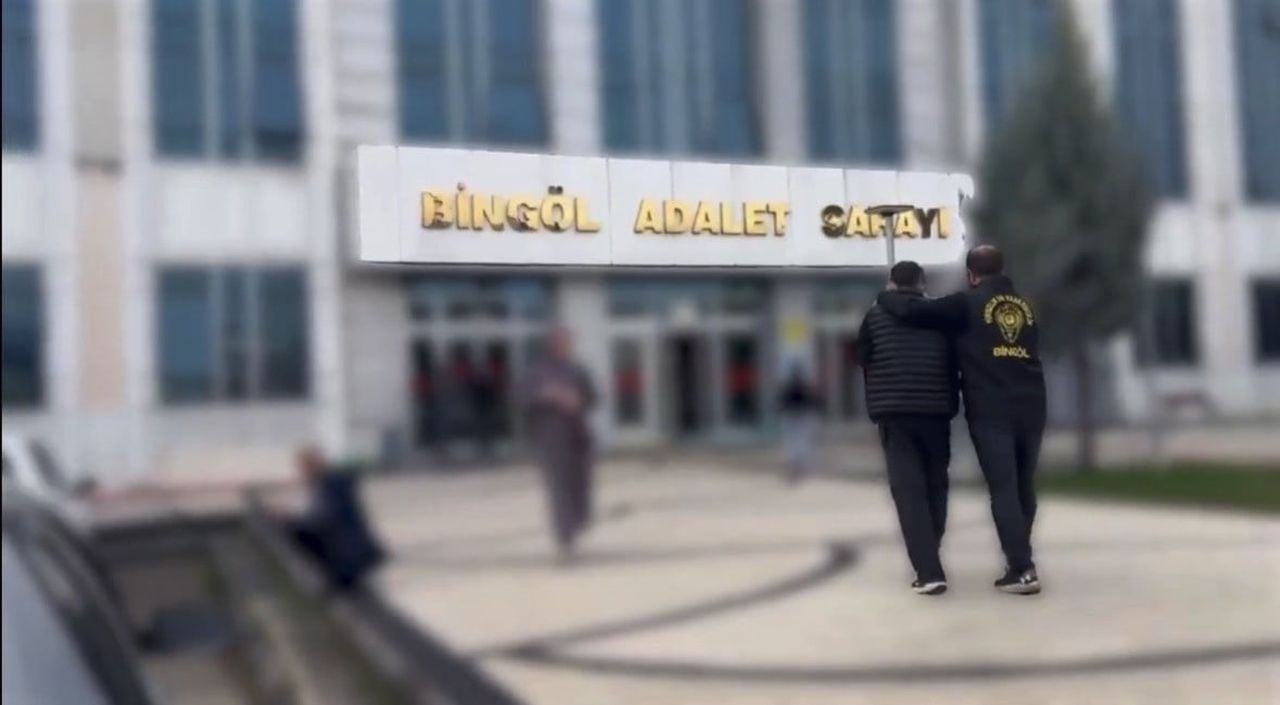 BİNGÖL'DE MOTOSİKLET HIRSIZLIĞI SUÇUNDAN GÖZALTINA ALINAN 1 ŞÜPHELİ, SEVK EDİLDİĞİ ADLİ MAKAMLARCA...