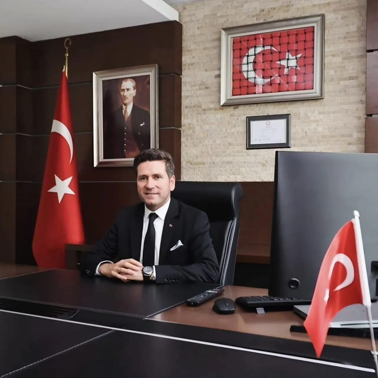 TAVAS BELEDİYE BAŞKANI KADİR TATIK, 30 AĞUSTOS ZAFER BAYRAMI DOLAYISI İLE YAYIMLADIĞI MESAJINDA...