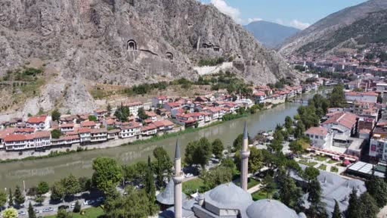 Amasya'da tescilli misket elmasının hasadı başladı: Farkı 'çıtırtı' sesinde