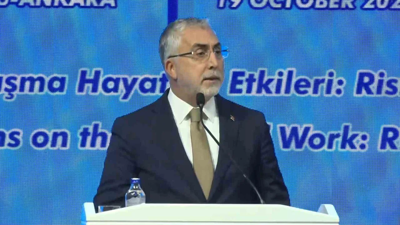 ÇALIŞMA VE SOSYAL GÜVENLİK BAKANI VEDAT IŞIKHAN, ‘COP31'E GİDERKEN EMEK DÜNYASININ ORTAK GÜNDEMİ'...