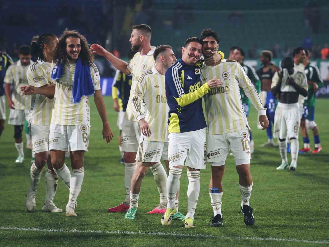 TRENDYOL SÜPER LİG’İN 7. HAFTASINDA FENERBAHÇE, DEPLASMANDA KARŞILAŞTIĞI ÇAYKUR RİZESPOR'U 3-0...