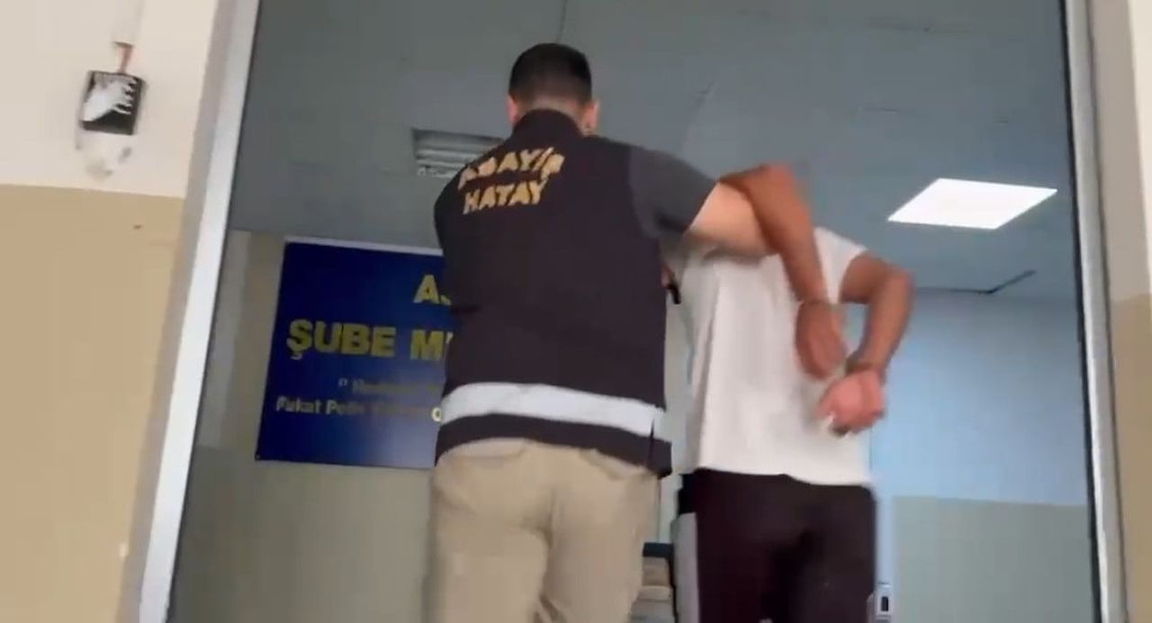 ANTAKYA’DA YAKALANAN VE HAKKINDA 9 AYRI SUÇTAN ARANMA KAYDI BULUNAN K.B.