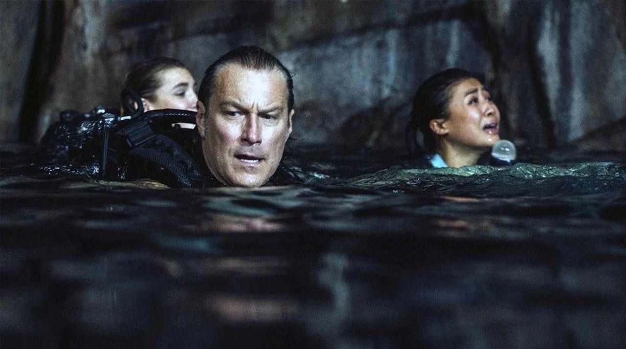 47 Metre Derinde: Kafes filmi