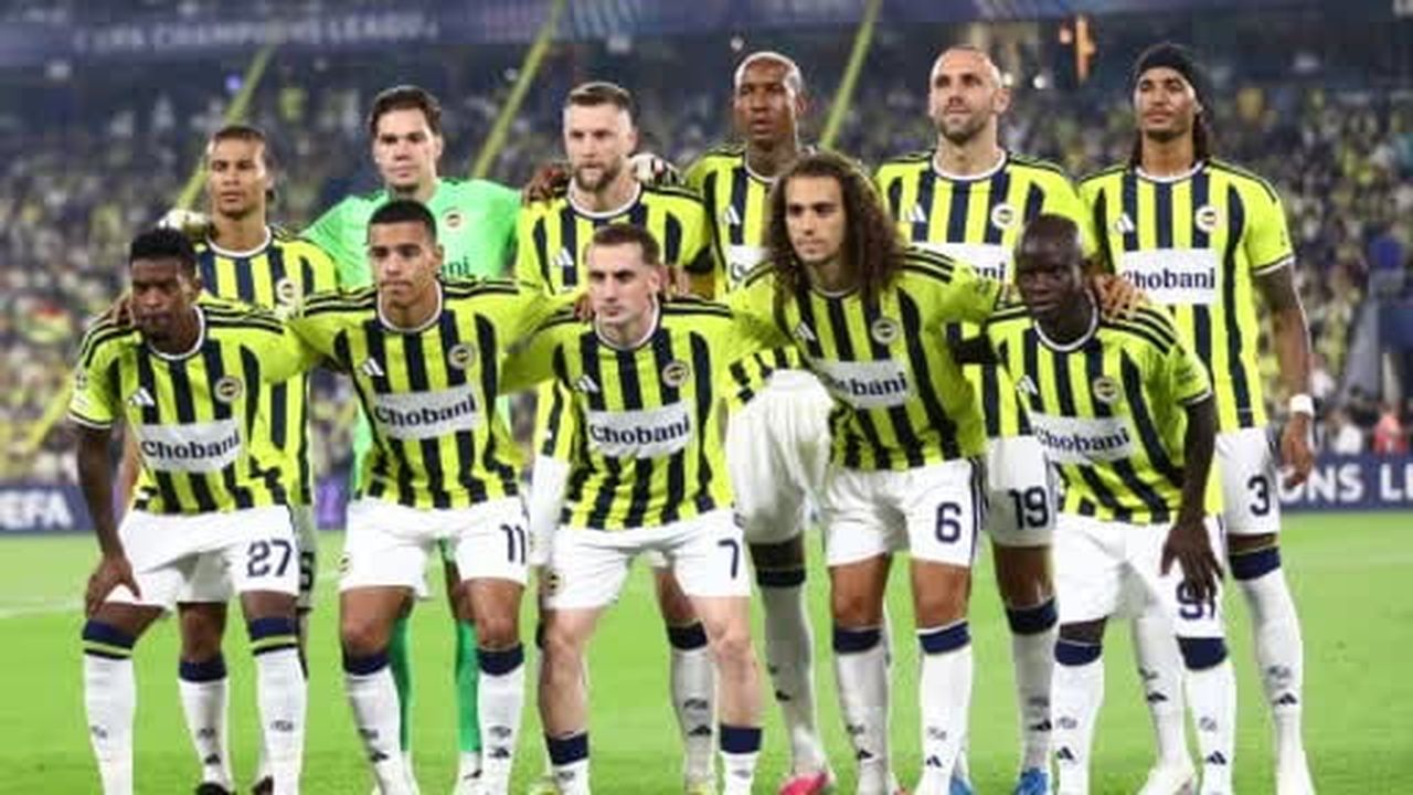 Fenerbahçe, UEFA Şampiyonlar Ligi play-off turu ilk maçında evinde karşılaştığı Fransız temsilcisi...