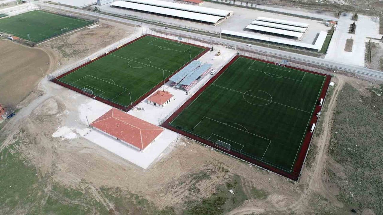 KARAKOVA SPOR TESİSLERİ'NİN SAHA BAKIM, YENİLEME VE TADİLAT ÇALIŞMALARINA İLİŞKİN İHALENİN 5 EKİM...
