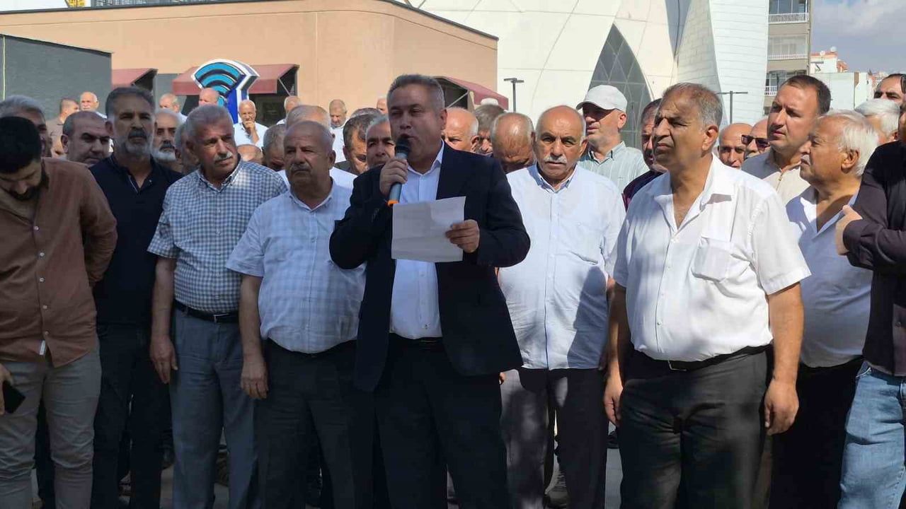 ADIYAMAN’DA TOPLU TAŞIMA VE OKUL SERVİSİ ŞOFÖRLERİ, ARTAN AKARYAKIT MALİYETLERİ, TRAFİK...
