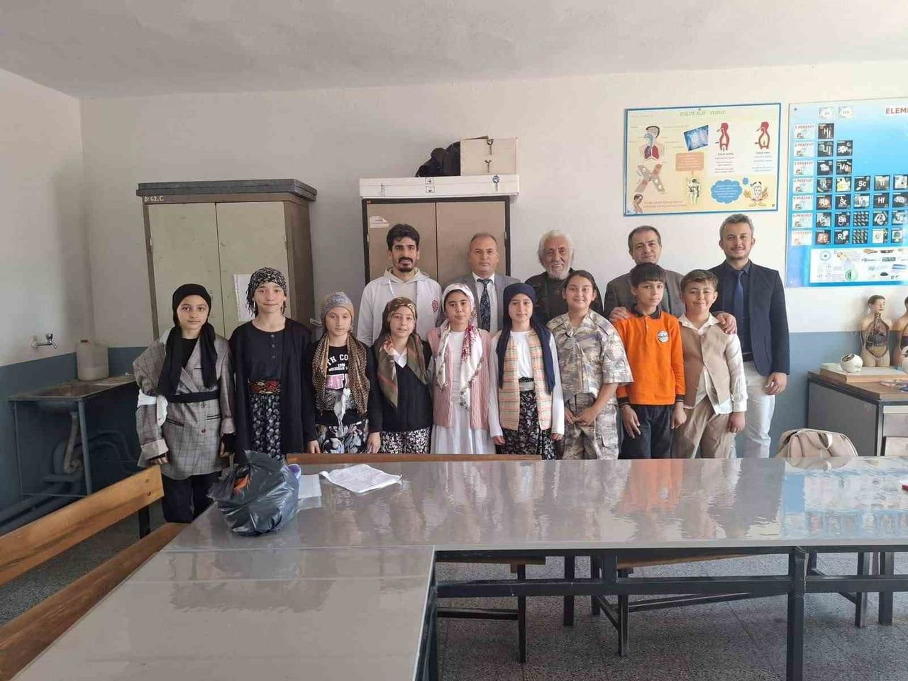 SARIGÖL İLÇE MİLLÎ EĞİTİM MÜDÜRÜ YILDIRAY DEMİRTAŞ, ÇAVUŞLAR İLKOKULU VE ORTAOKULUNU ZİYARET...
