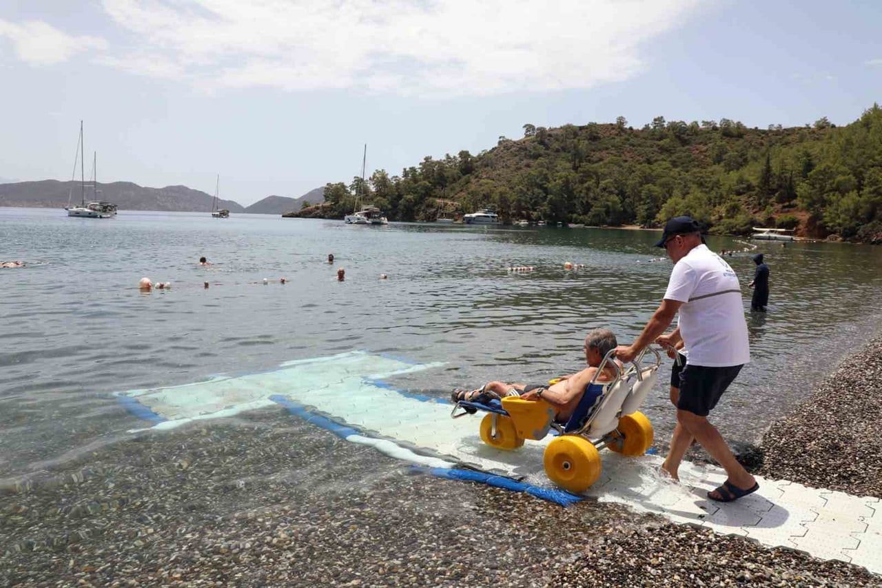 MUĞLA’DA 23 PLAJ ENGELLİ BİREYLERİN HİZMETİNDE