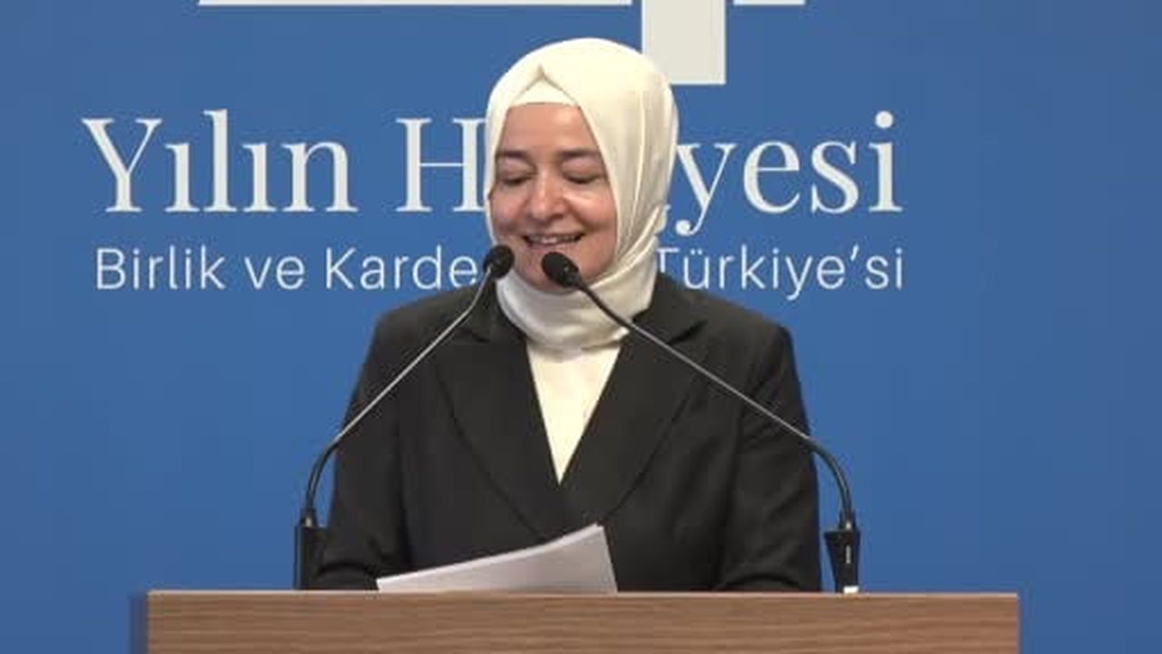 AK Parti Genel Başkan Yardımcısı Fatma Betül Sayan Kaya, görevlerinden affını istedi