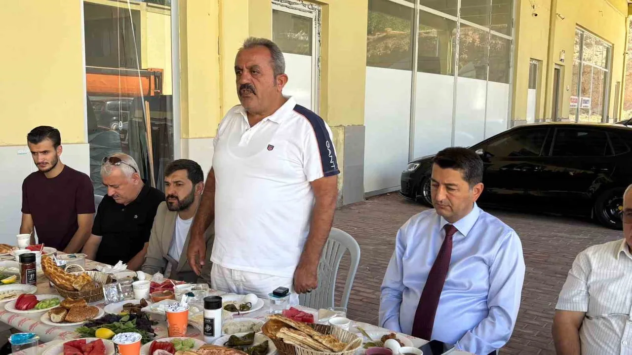 MALATYA TİCARET VE SANAYİ ODASI (MTSO) BAŞKAN ADAYI MAHMUT BOYRAZ, YAKINCA GALERİCİLER SİTESİ...