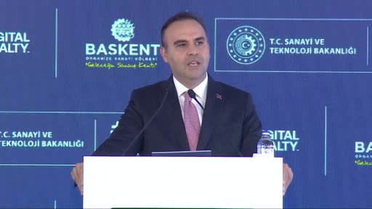 Bakan Kacır: "2030'a kadar ülkemizin kurulu veri merkezi gücünü en az 1 gigavata...