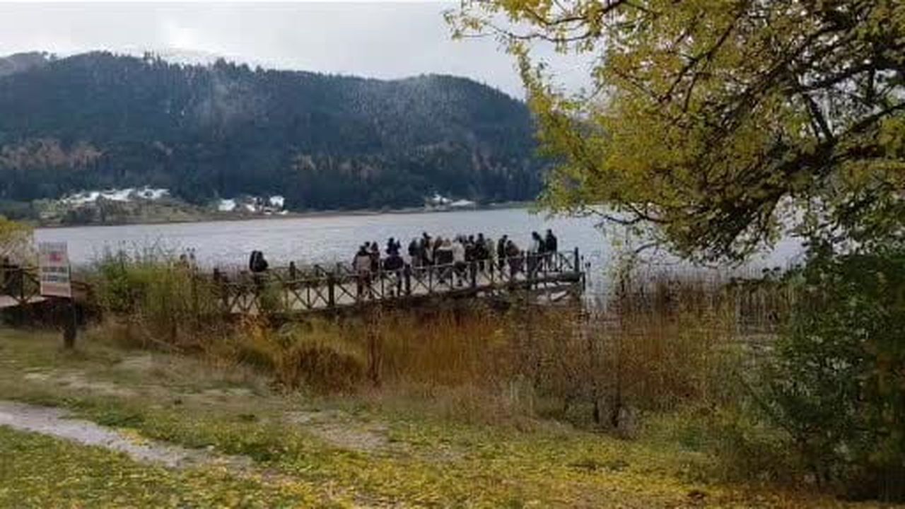 Bolu'nun doğa harikası Abant’ta sonbahar ve kış bir arada