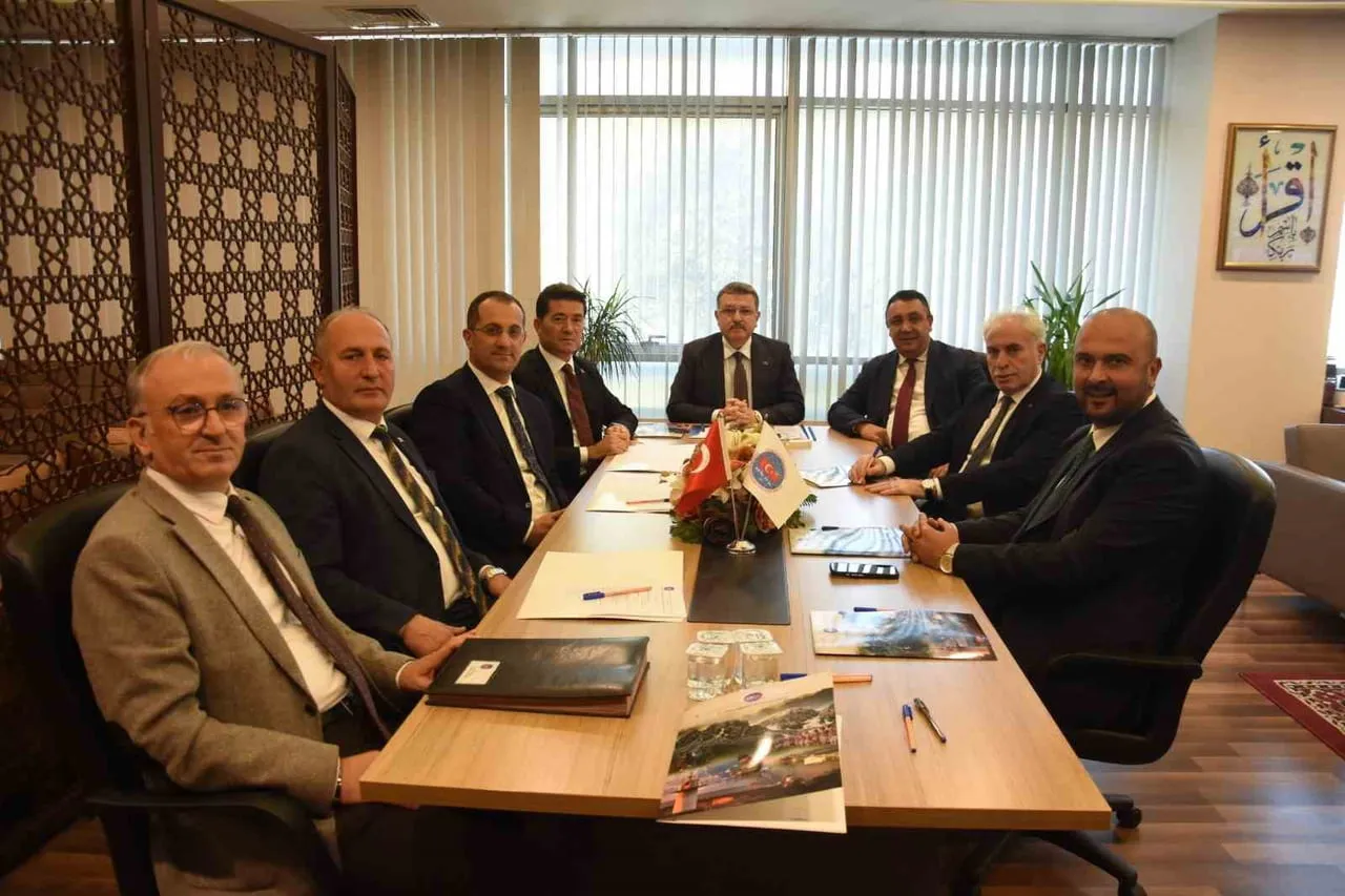 DOĞU KARADENİZ BELEDİYELER BİRLİĞİ (DKBB) ENCÜMEN TOPLANTISI, TRABZON BÜYÜKŞEHİR BELEDİYE BAŞKANI...