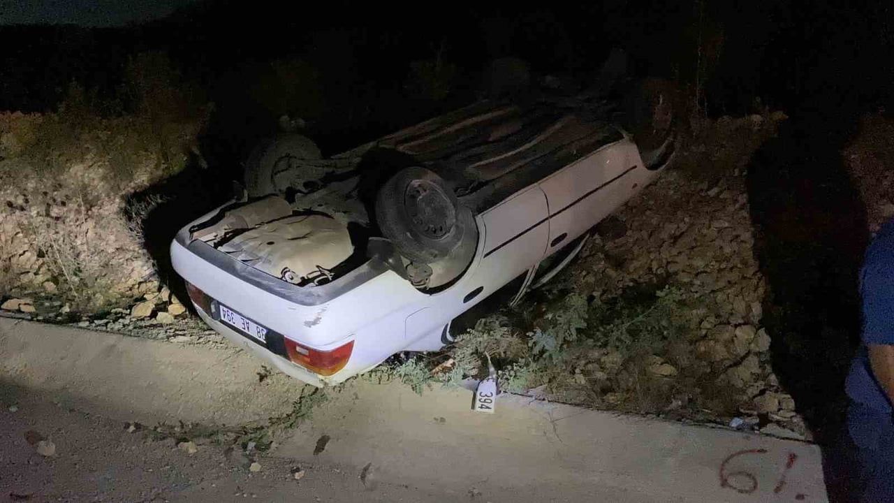 MERSİN’İN ERDEMLİ İLÇESİNDE KONTROLDEN ÇIKAN OTOMOBİL SAVRULARAK TERS DÖNDÜ, SÜRÜCÜ KAZAYI HAFİF...