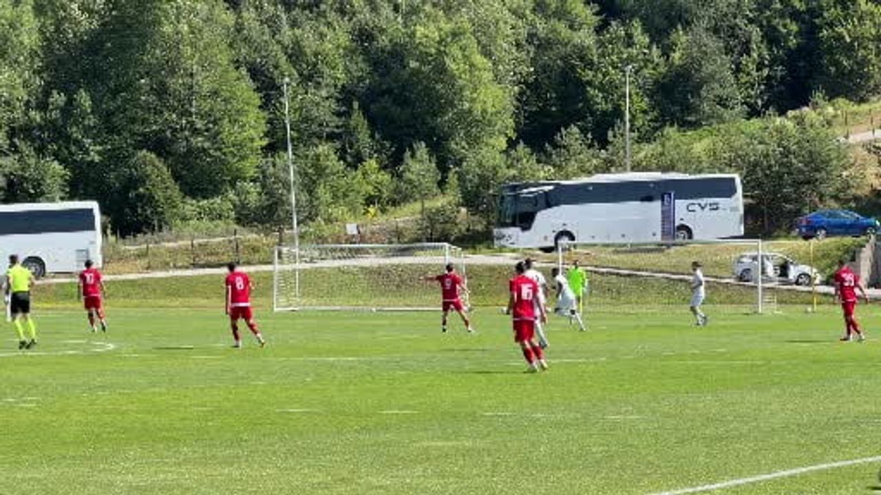 Süper Lig ekiplerinden Gençlerbirliği, hazırlık maçında Trendyol 1. Lig temsilcisi Ankara...