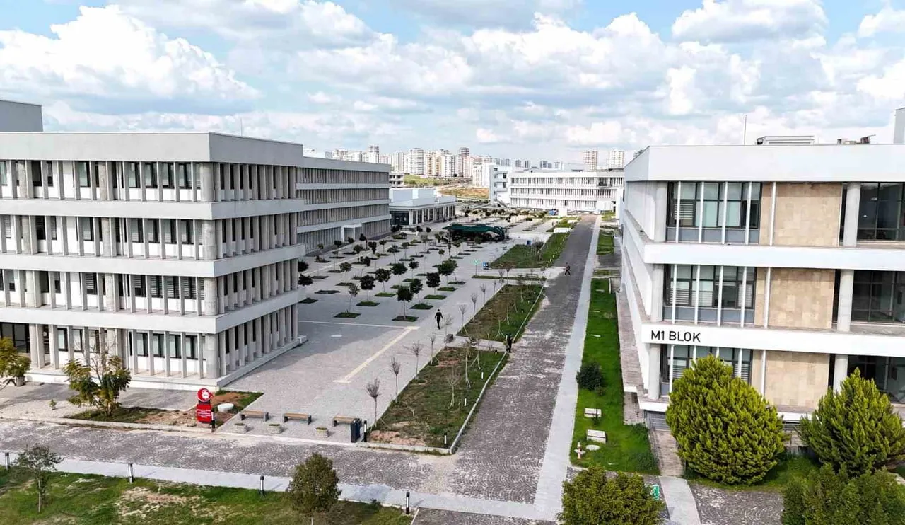AVRUPA BİRLİĞİ ERASMUS+ PROGRAMI KAPSAMINDA DESTEKLENEN "HERİTAGE GAME" PROJESİNİN KAPANIŞ...