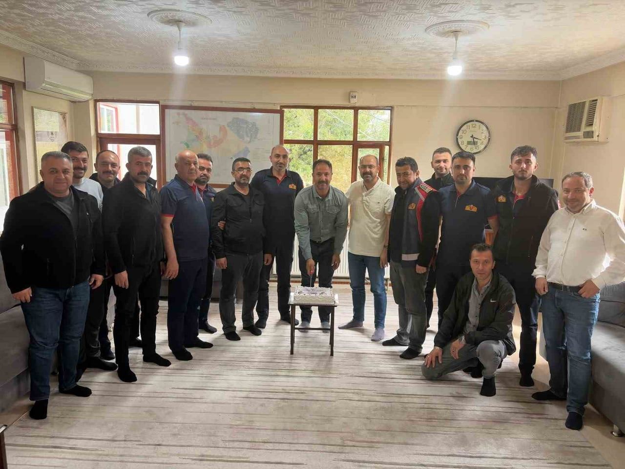 TOSYA BELEDİYE BAŞKANI VOLKAN KAVAKLIGİL, İTFAİYE HAFTASI ETKİNLİKLERİ KAPSAMINDA İTFAİYECİLERİ...