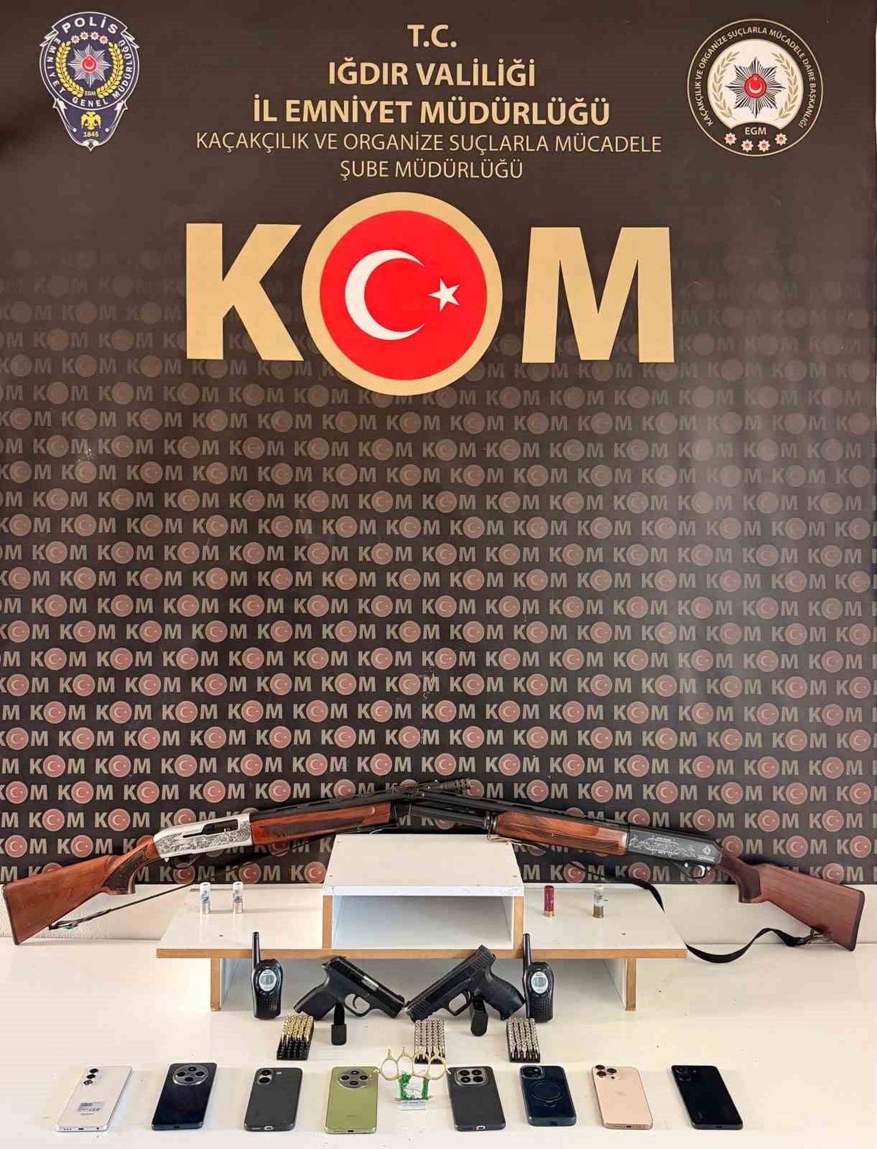 IĞDIR MERKEZLİ 7 İLDE DÜZENLENEN "SOKAKLAR GÜVENDE IĞDIR" OPERASYONUNDA 12 ŞÜPHELİ GÖZALTINA...