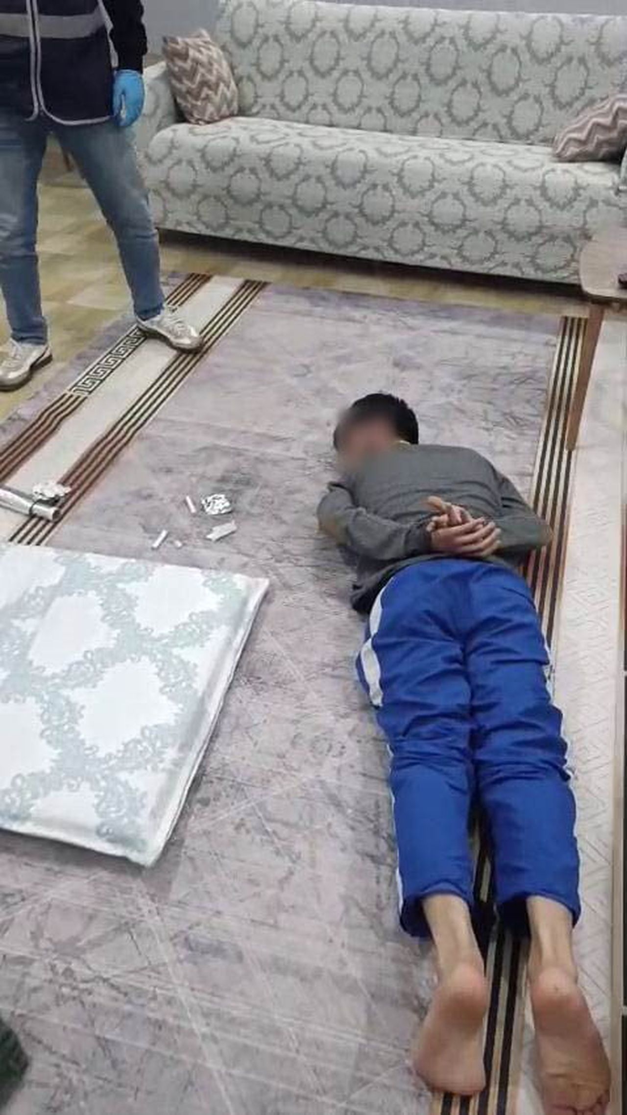 BATMAN’DA GÜVENLİK GÜÇLERİNCE DÜZENLENEN OPERASYONLARDA UYUŞTURUCU MADDE SATTIKLARI BELİRLENEN 21...