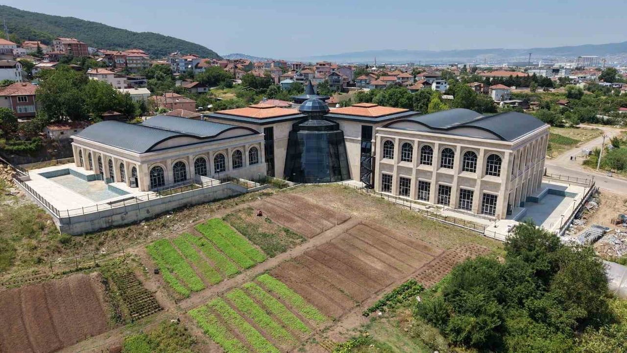BAŞİSKELE İLÇESİNDE İNŞA EDİLEN VE BÖLGENİN TERMAL TURİZM POTANSİYELİNE ÖNEMLİ KATKI SAĞLAMASI...