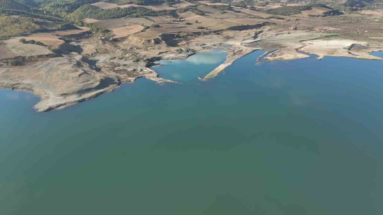 TEKİRDAĞ’IN SÜLEYMANPAŞA İLÇESİNİN İÇME SUYU İHTİYACININ KARŞILANDIĞI NAİP BARAJI’NDA SU SEVİYESİ...