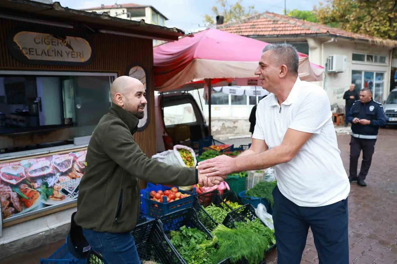 ŞEHZADELER BELEDİYE BAŞKANI HAKAN ŞİMŞEK, KARAOĞLANLI MAHALLESİ’NDE ESNAF VE MAHALLE SAKİNLERİ İLE...