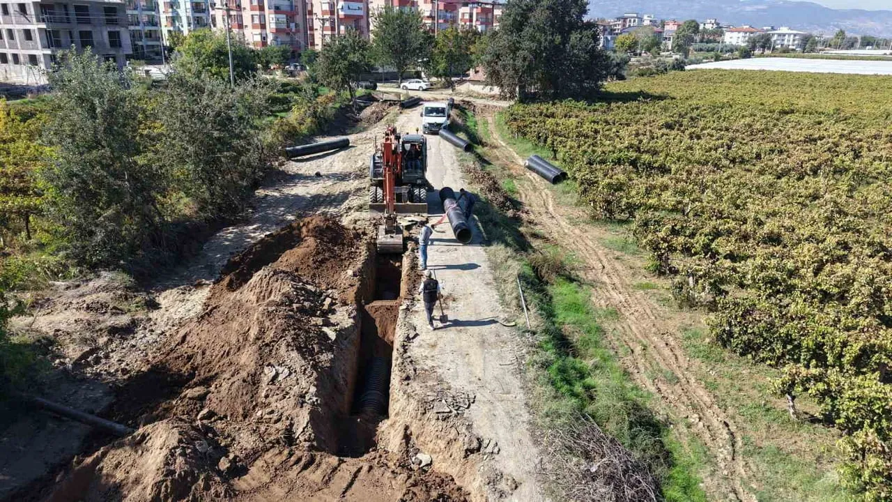 MANİSA’NIN SARIGÖL İLÇESİNDE YAĞIŞLARDA SU BASKINLARINA NEDEN OLAN AYAN MAHALLESİ’NDEKİ SORUN İÇİN...