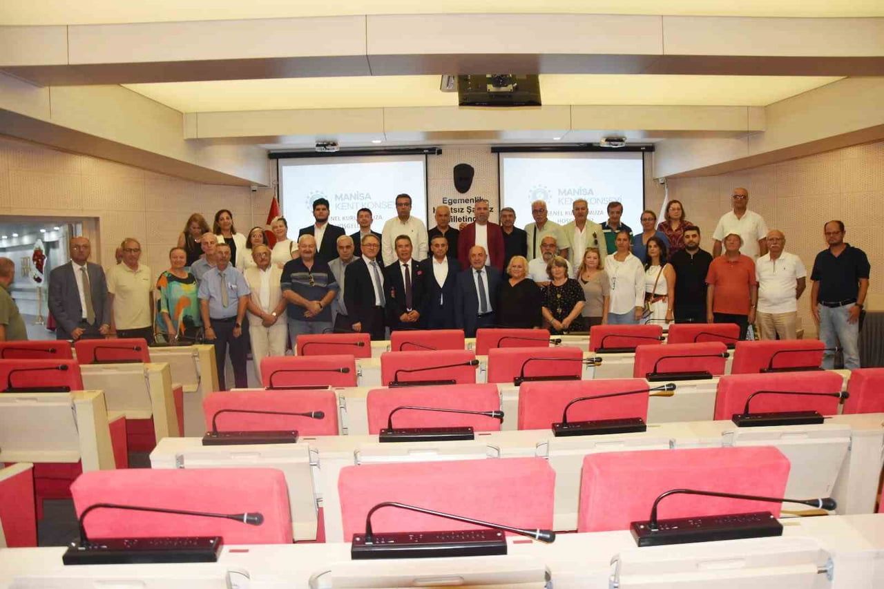 MANİSA KENT KONSEYİ OLAĞAN SEÇİMLİ GENEL KURULU’NDA MEVCUT BAŞKAN HAKKI BAYRAKTAR, YENİDEN...