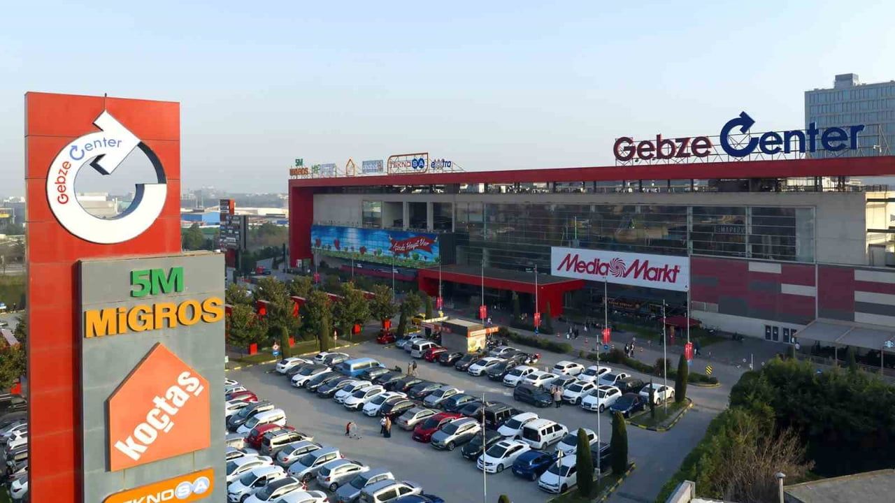 GEBZE CENTER AVM, ÜNİVERSİTE TERCİH DÖNEMİNDE GENÇLERİN DOĞRU VE BİLİNÇLİ TERCİHLER YAPMALARINA...