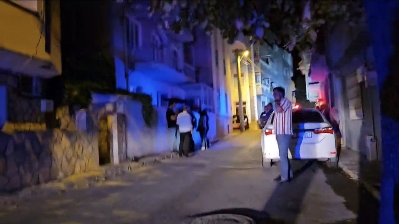 BALIKESİR'DE İKİ KARDEŞİN KAVGASI CİNAYETLE SONUÇLANDI. KARESİ İLÇESİ MALTEPE MAHALLESİ'NDE...