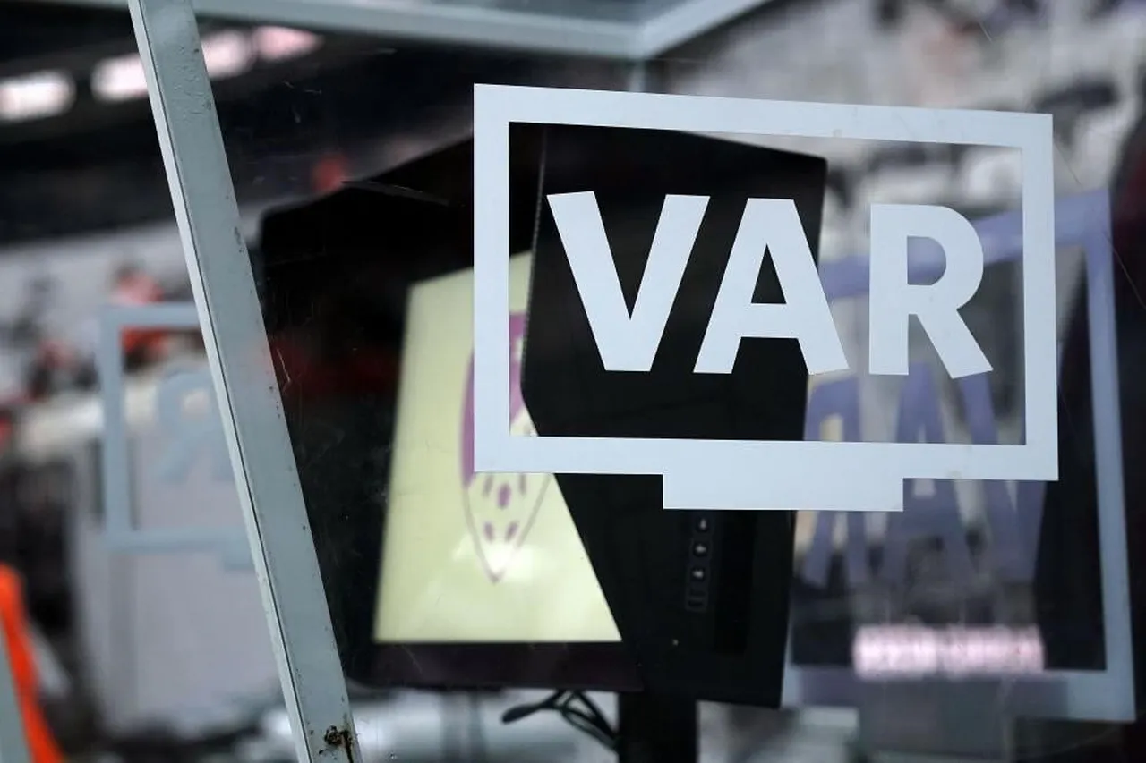 TRENDYOL SÜPER LİG'DE BUGÜN OYNANACAK 4 KARŞILAŞMANIN VİDEO YARDIMCI HAKEMİ (VAR) BELLİ...