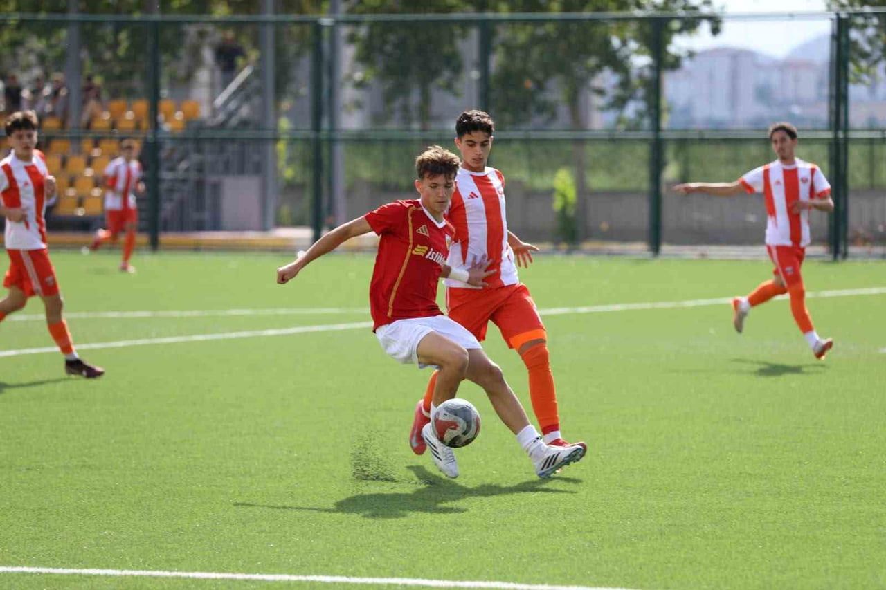 TFF U-19 GELİŞİM LİGİ 13. GRUPTA MÜCADELE EDEN KAYSERİSPOR LİGİN 1. HAFTASINDA SAHASINDA OYNADIĞI...