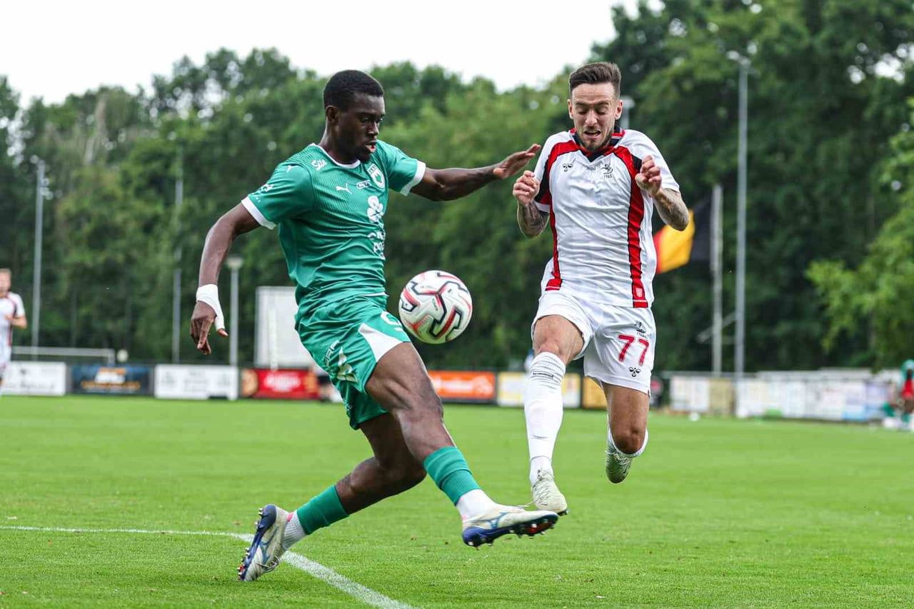 SAMSUNSPOR, HOLLANDA KAMPININ İKİNCİ HAZIRLIK MAÇINDA RAAL LA LOUVİERE İLE 0-0 BERABERE KALDI.