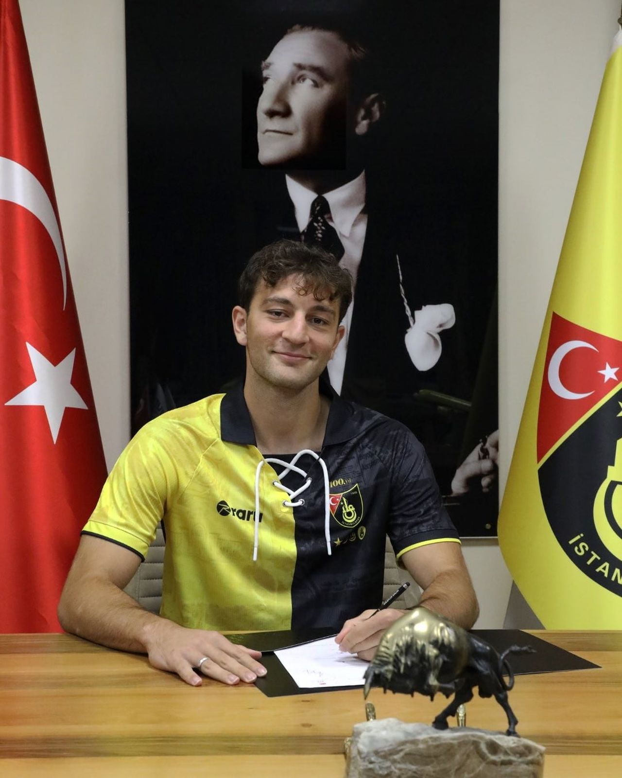 TRENDYOL 1. LİG EKİPLERİNDEN İSTANBULSPOR, 2022-2023 SEZONU BAŞINDA BEŞİKTAŞ'A TRANSFER OLAN...