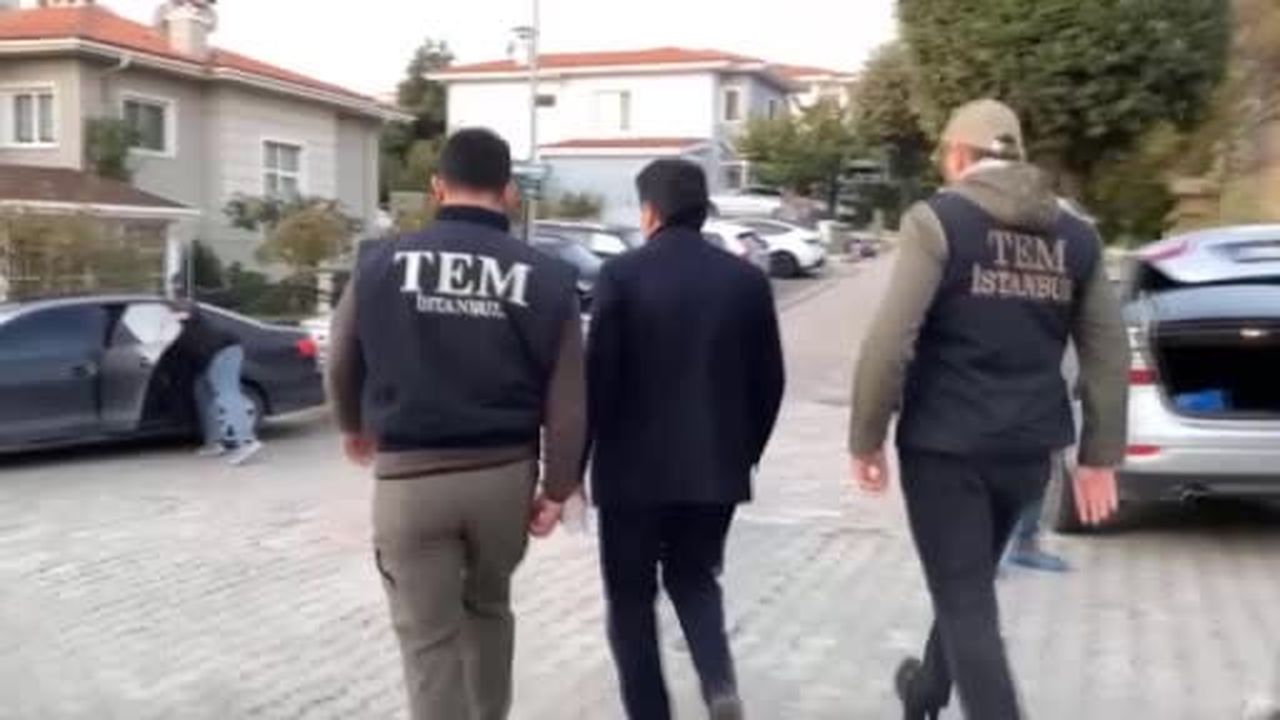 Esenyurt Belediye Başkanlığı görevinden uzaklaştırılan tutuksuz sanık Ahmet Özer 'özel belgede'...