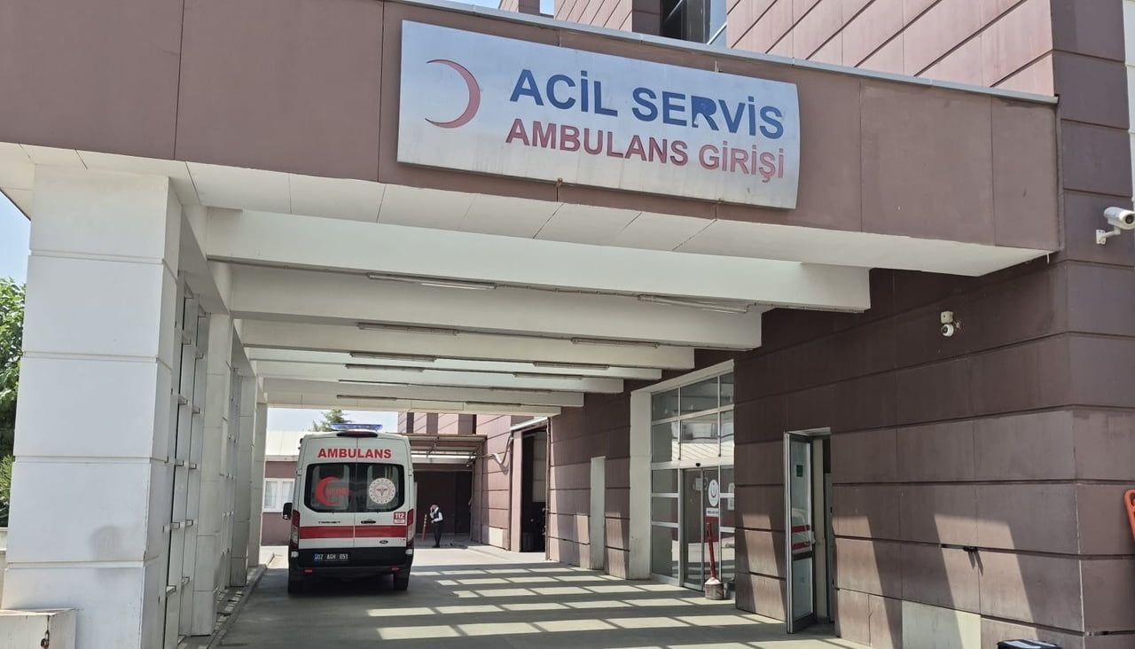 ADIYAMAN’DA, İCTİGİ ÇORBA NEFES BORUSUNA KAÇAN KİŞİ KALDIRILDIĞI HASTANEDE YAŞAM SAVAŞI...