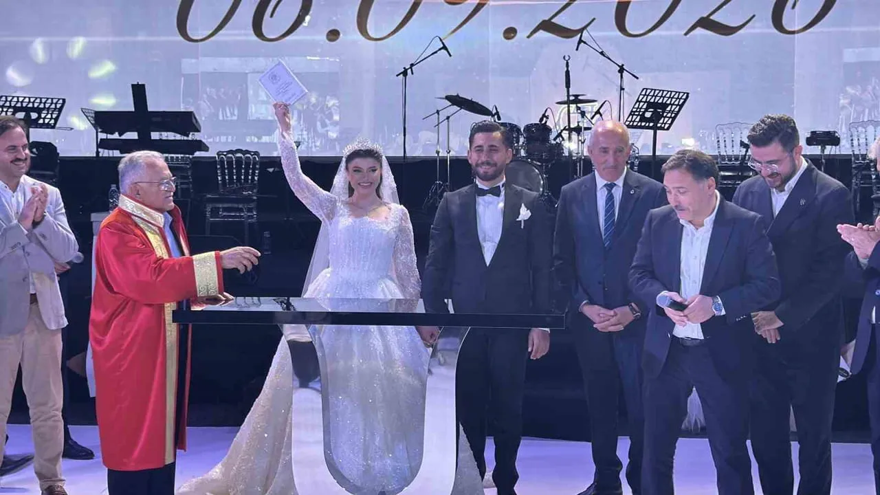 KAYSERİ ESNAF VE SANATKARLAR ODALARI BİRLİĞİ (KESOB) BAŞKANI ŞEYHİ ODAKIR’IN OĞLU OKAN ODAKIR, EDA...