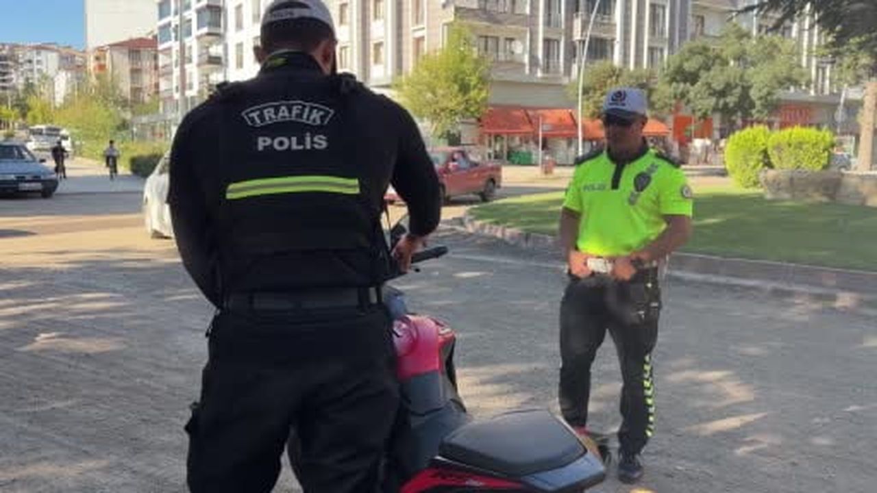 Elazığ’da abart egzozlu motosiklete 21 bin lira