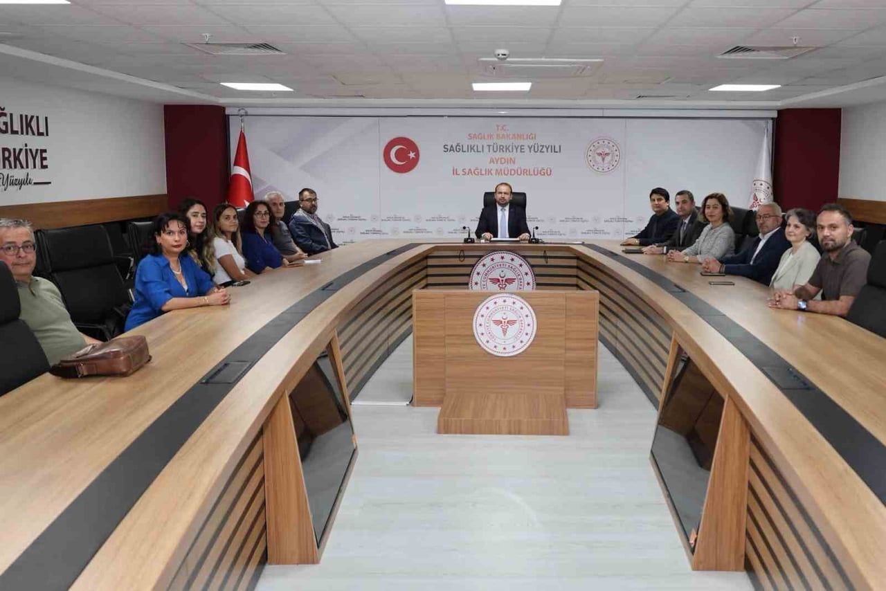 AYDIN’DA GÖREV YAPAN AİLE HEKİMLERİNE YÖNELİK 'TANIDAN TEDAVİYE GÜNCEL YAKLAŞIMLAR' EĞİTİMLERİ...