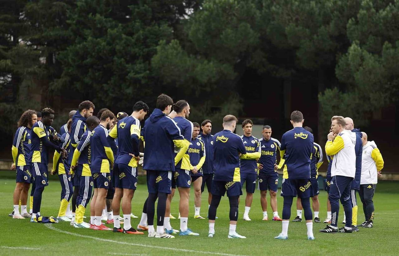 FENERBAHÇE, 31 EKİM CUMARTESİ AKŞAMI GÖZTEPE İLE SAHASINDA OYNAYACAĞI TRENDYOL SÜPER LİG 10. HAFTA...