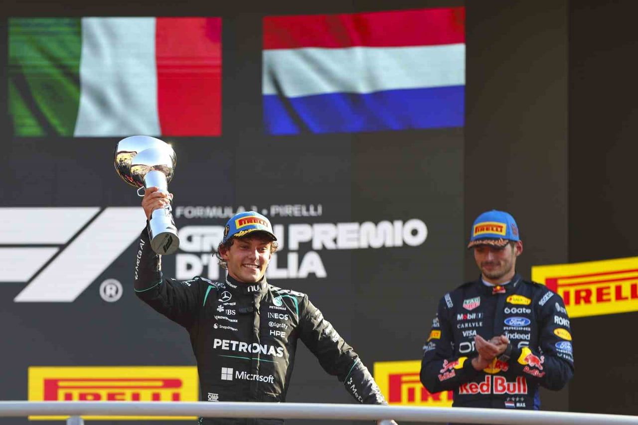 FORMULA 1'DE SEZONUN 13. YARIŞI İTALYA GRAND PRİX'SİNİ MERCEDES'İN İTALYAN PİLOTU KİMİ ANTONELLİ...