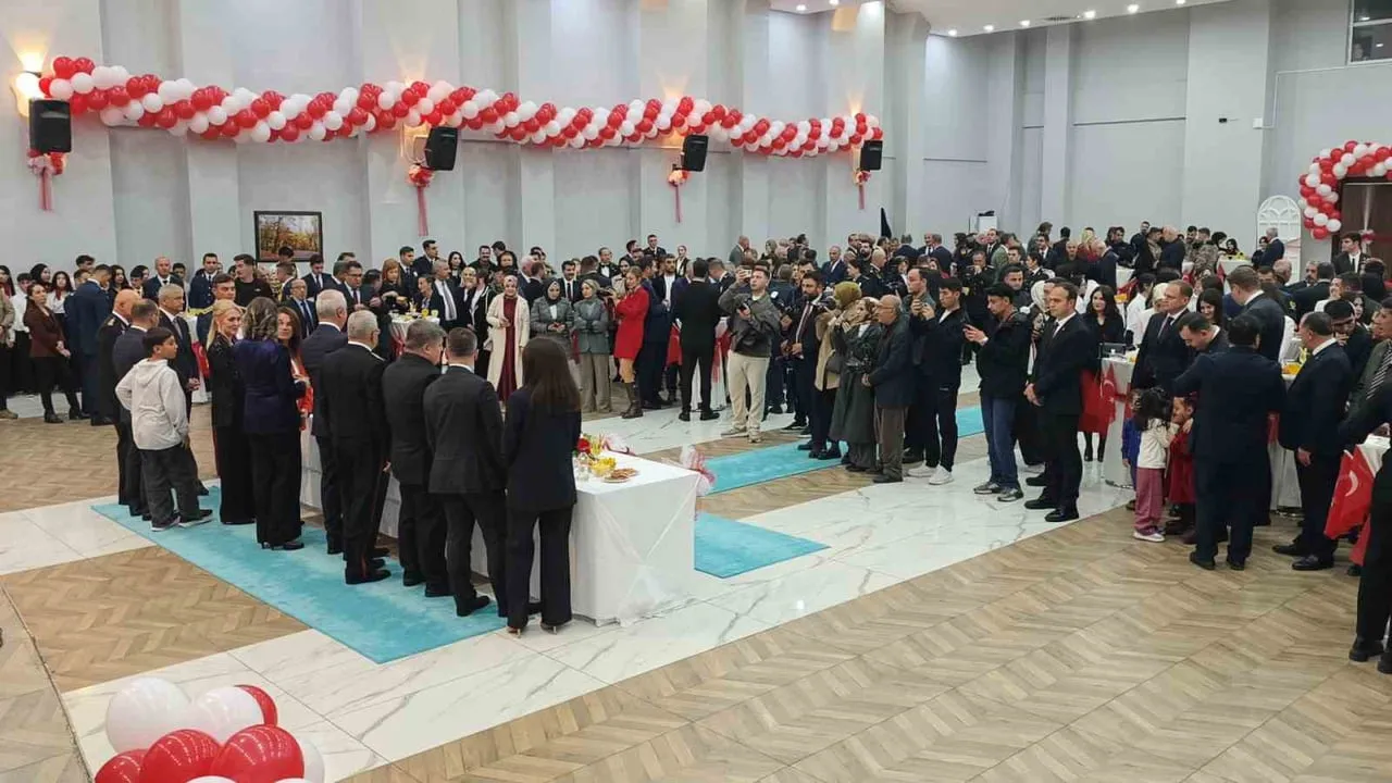 MUŞ’TA 29 EKİM CUMHURİYET BAYRAMI’NIN 103’ÜNCÜ YIL DÖNÜMÜ DOLAYISIYLA RESEPSİYON...