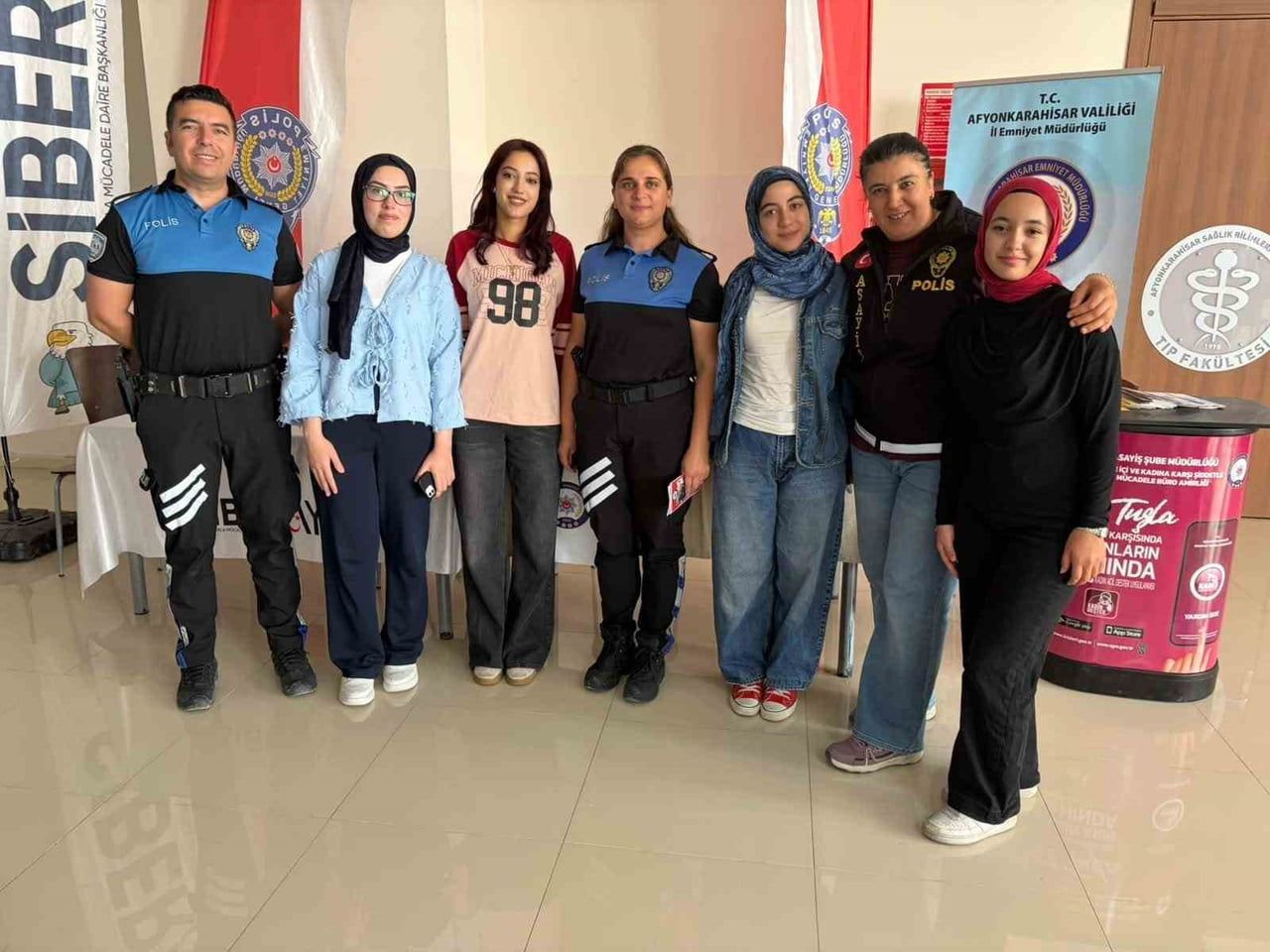 AFYONKARAHİSAR’DA POLİS EKİPLERİ, AFYONKARAHİSAR SAĞLIK BİLİMLERİ ÜNİVERSİTESİNE (AFSÜ) YERLEŞEN...