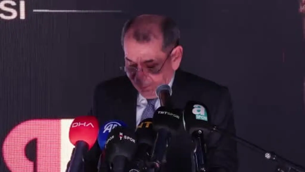 Galatasaray Başkanı Dursun Özbek, Metin Oktay Fair-Play Ödül Töreni'nde yaptığı açıklamada, "İki...
