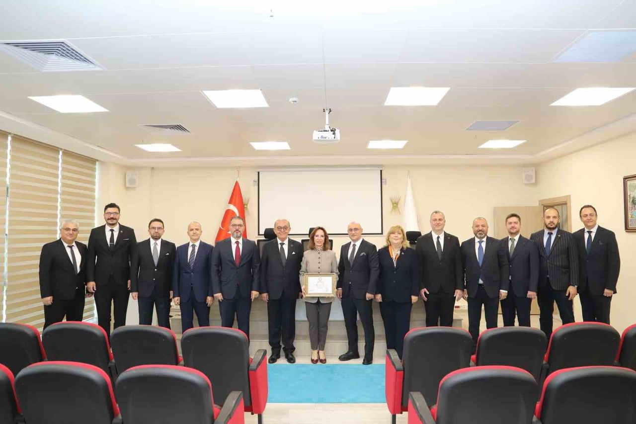 KUTSO’DA YENİ DÖNEMİN GÖREV DAĞILIMI BELLİ OLDU