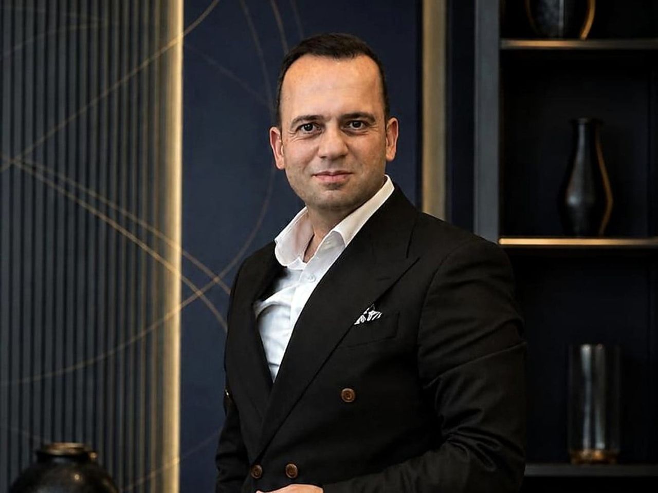ZUMER ELEKTRİK PERAKENDE A.Ş. YÖNETİM KURULU BAŞKANI ÖNDER EREN