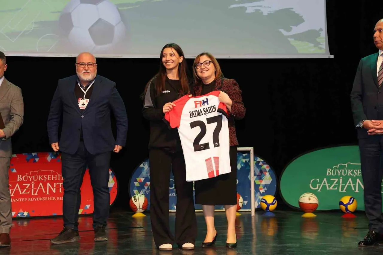 GAZİANTEP BÜYÜKŞEHİR’DEN AMATÖR SPORA BU YIL DA 14 MİLYON TL'LİK DEV DESTEK